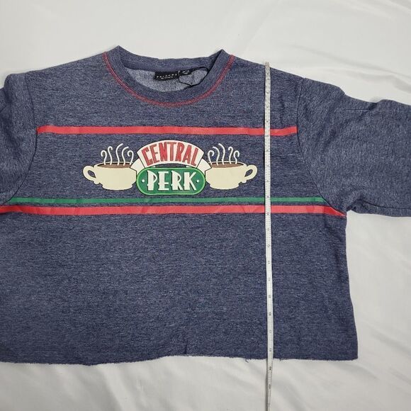 FRIENDS Central Perk blue crew neck cropped sweatshirt M - Picture 7 of 7